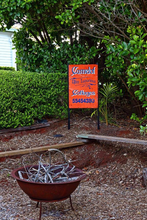 Camelot Boutique Accommodation Mount Tamborine Bagian luar foto